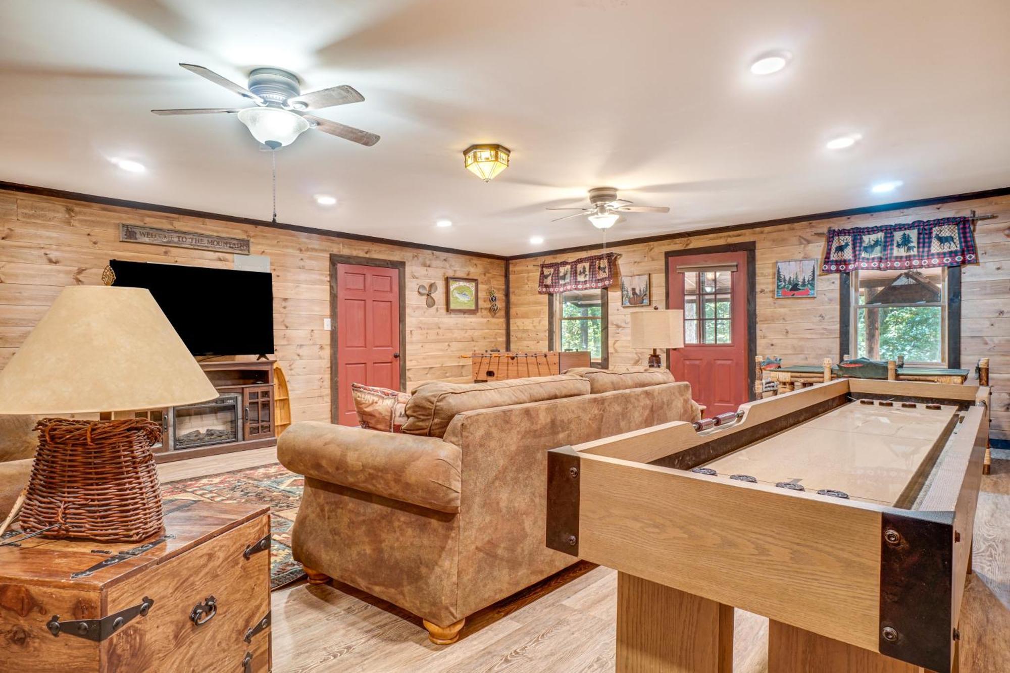 North Georgia Mtn Escape With Hot Tub And Games! Villa Sautee Nacoochee Exterior photo